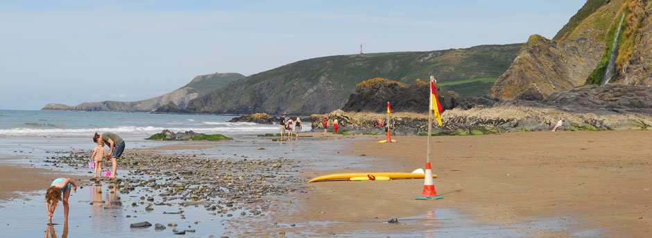 tresaith beach